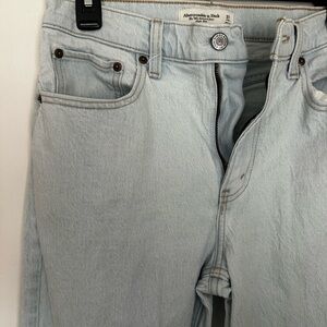 Abercrombie & Fitch 90’s Relaxed High Rise Jeans